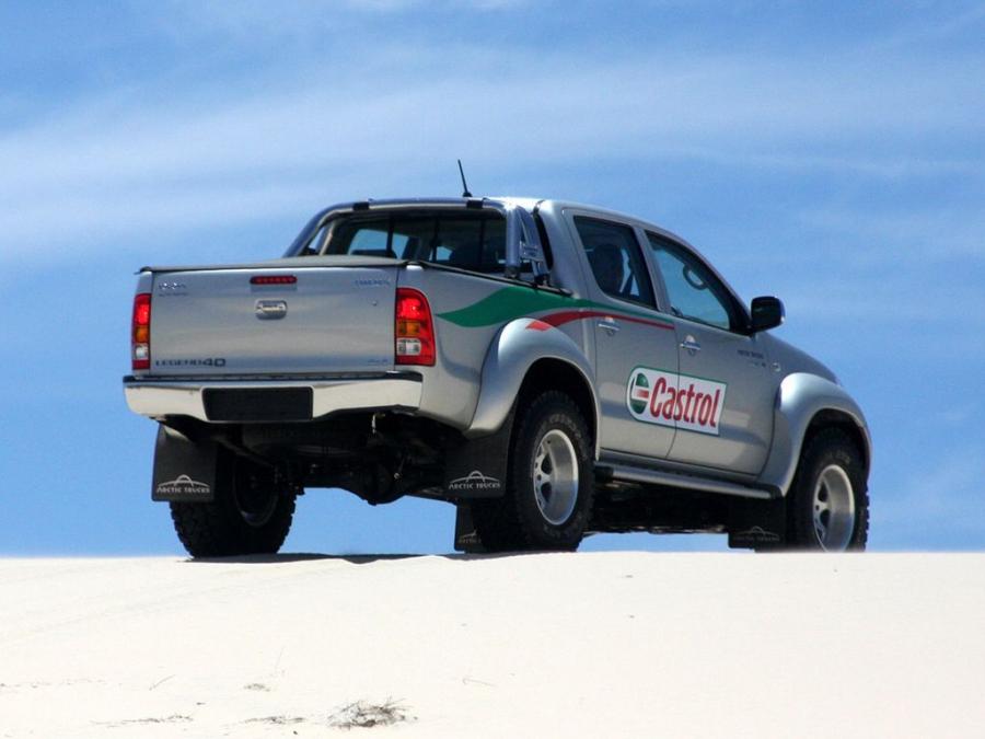  Toyota Hilux Double Cab AT35 Arctic Trucks 2007 года  (фото 2 из 23)